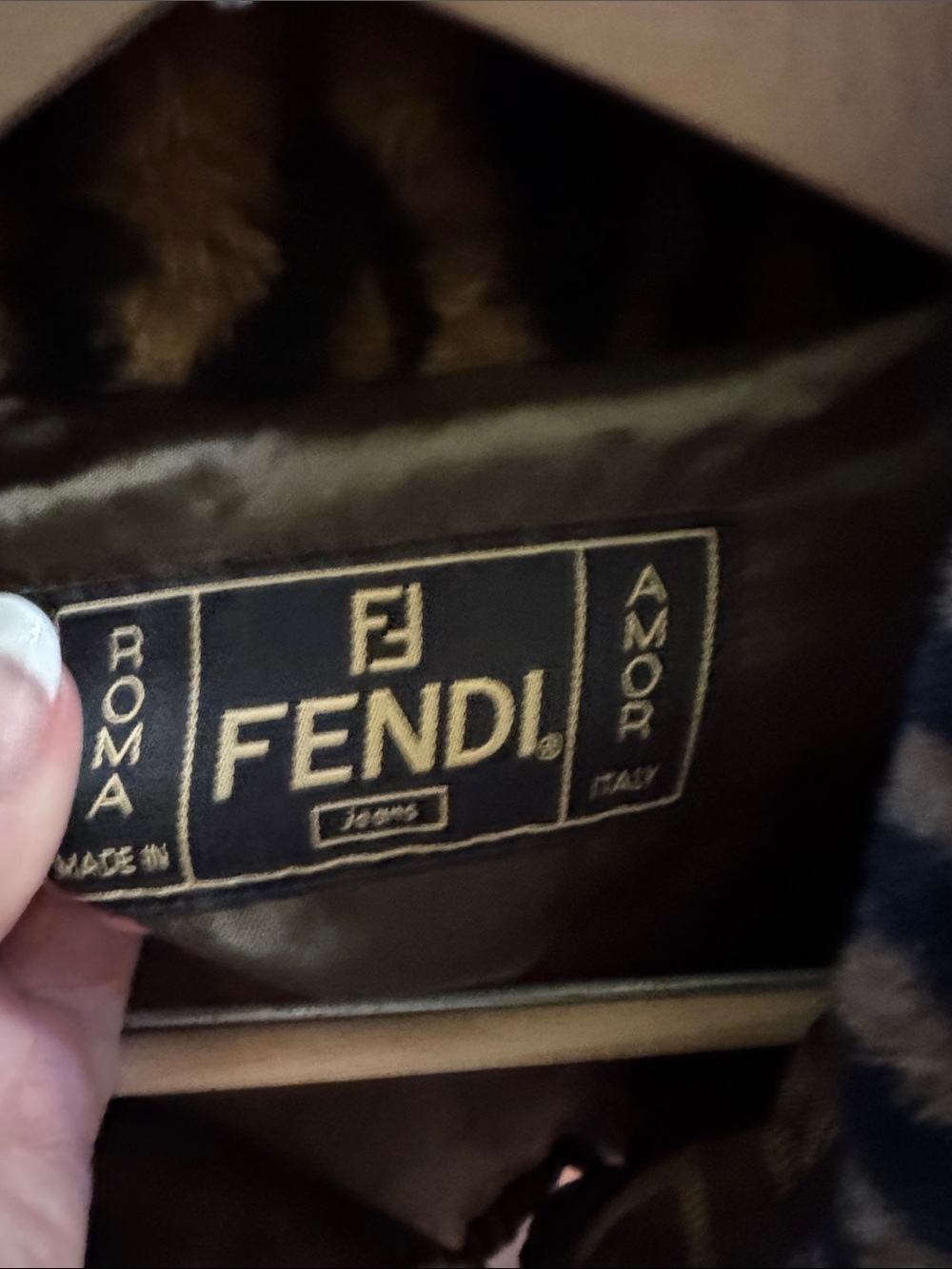 Fendi Vintage Women’s Striped Faux Fur Coat - Brown/Black Excellent Condition - Picture 4 of 13